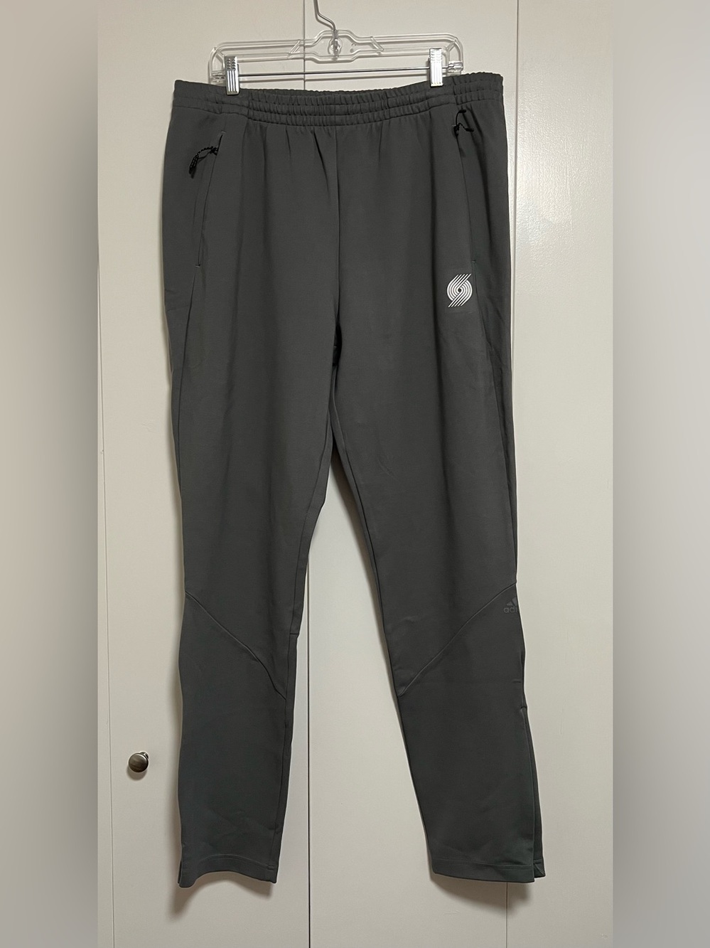 adidas Portland Trail Blazers Athletic Track Pants Dark Gray Men’s XL